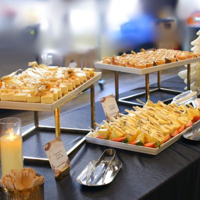 Fusion口味美食亦吸引到不少團體、院舍及大專院校訂購自助餐，以及餐飲酒水服務。